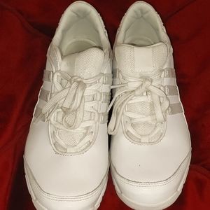 Cheer shoes